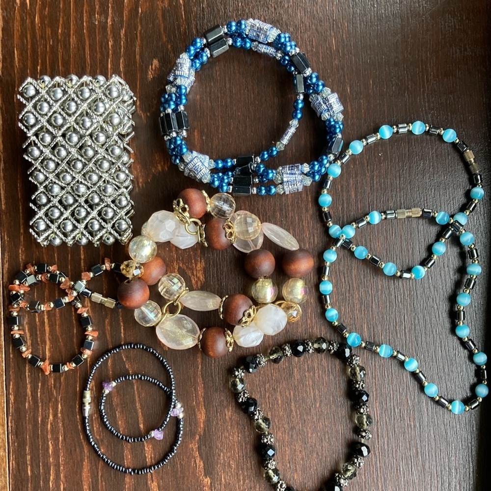 8 BRACELETS ❤️8 BRACELETS ❤️8 BRACELETS ❤️ - Picture 2 of 9